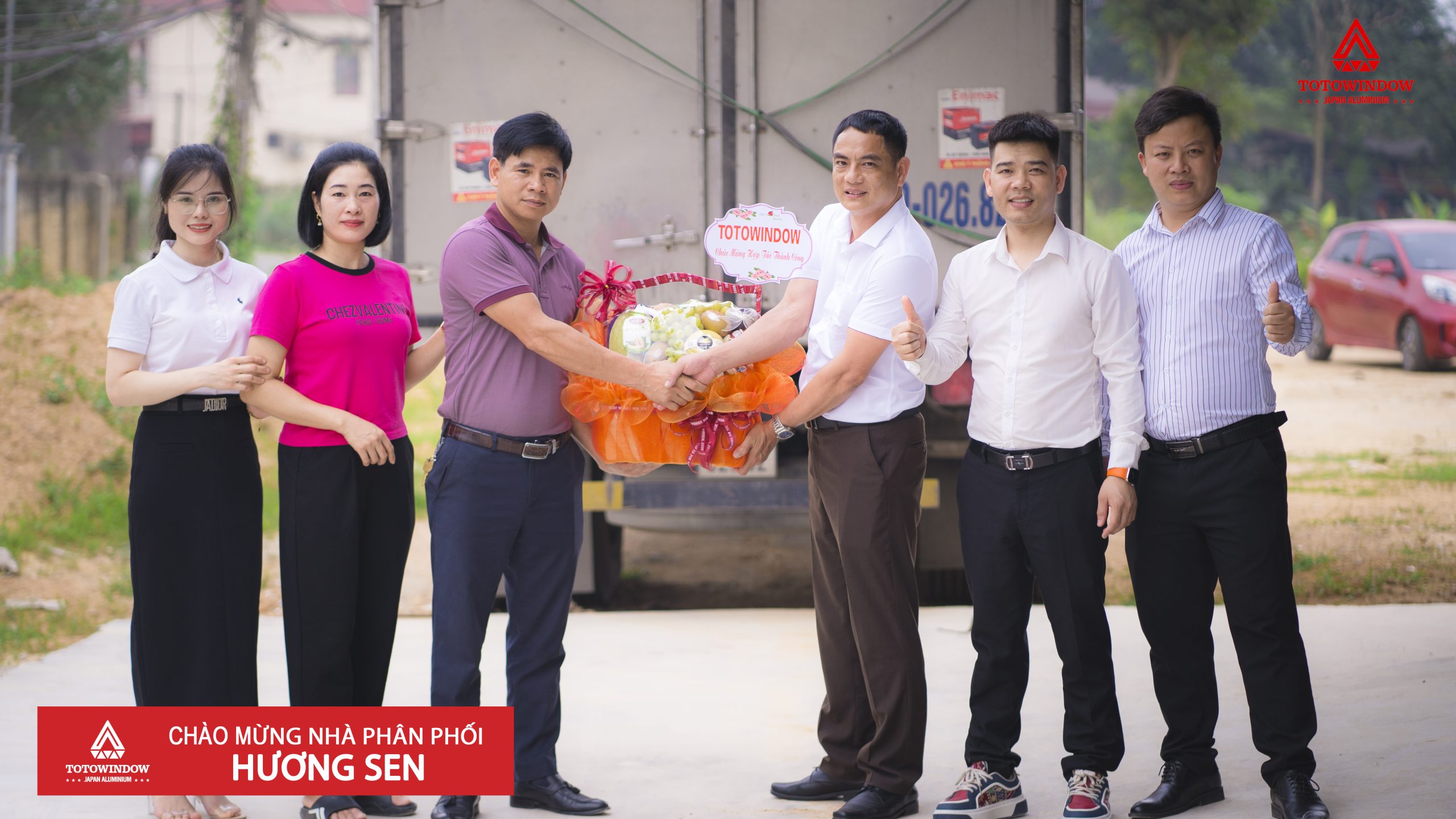 [SỰ KIỆN] NHÔM TOTOWINDOW CHÍNH THỨC CÓ MẶT TẠI ĐOAN HÙNG, PHÚ THỌ – CÙNG NHÀ PHÂN PHỐI HƯƠNG SEN MANG SẢN PHẨM CAO CẤP ĐẾN GẦN HƠN VỚI QUÝ KHÁCH